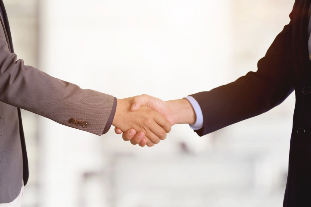 Empleo competitivo contratos a término indefinido